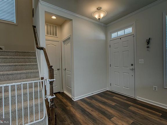 Entry way