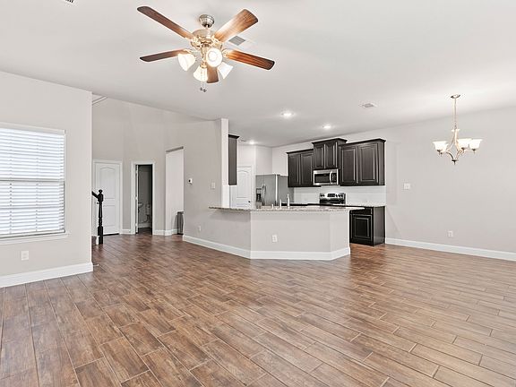 5th image of 6817 Jade Dr