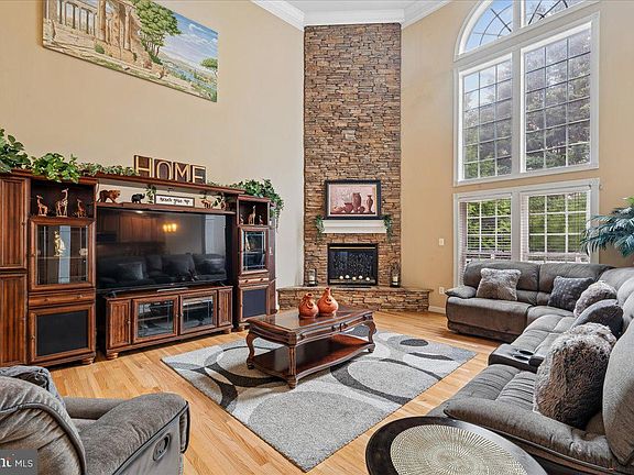 3rd image of 13314 Catawba Manor Way