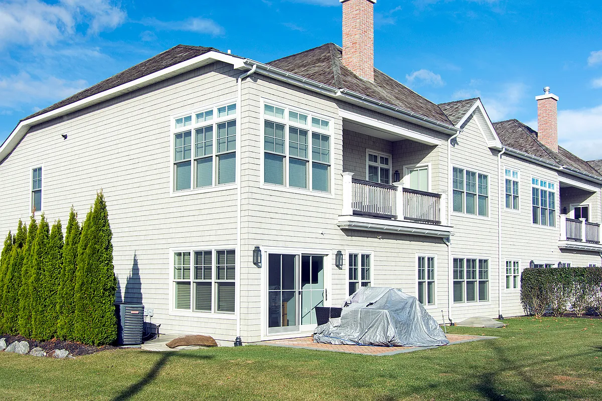 Building Photo - 406 High Pond Ln