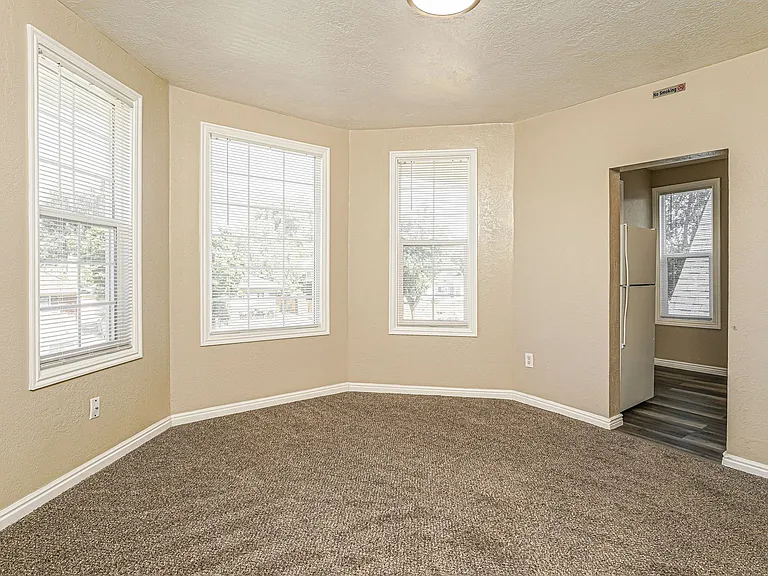 3153 Adams Ave — Photo 4