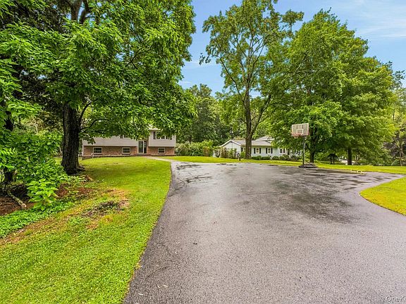 2nd image of 2 Netherwood Drive