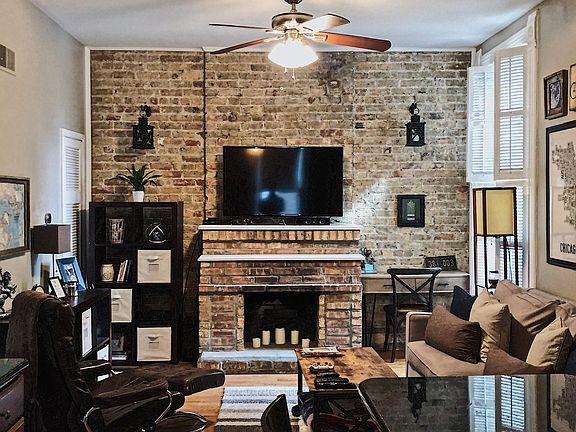 2nd image of 2121 N Sheffield Ave APT 2R