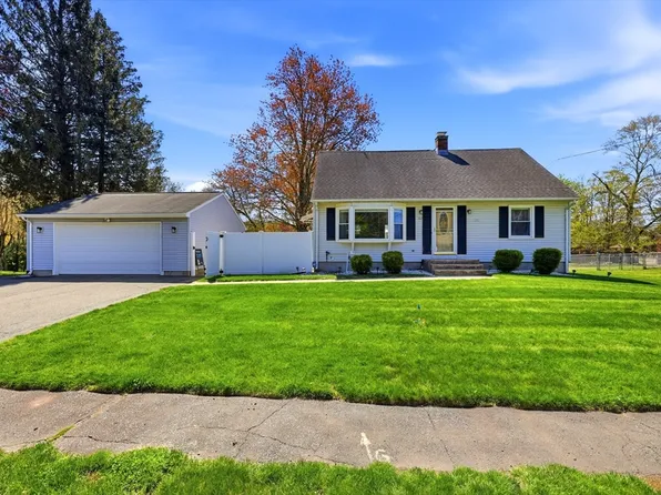 82 Pleasant Dr, Feeding Hills, MA 01030