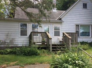 805 Pleasant St, Walnut, IA 51577