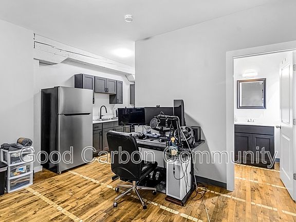 5th image of 30 Water St #208