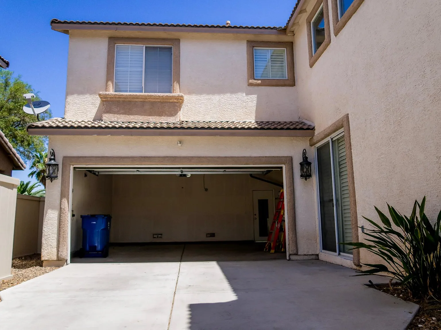 710 Elliot Peak Ave — Photo 3