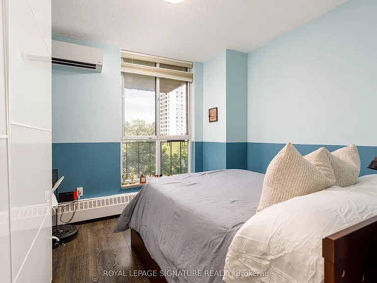 35 Ormskirk Ave #302 — Photo 28