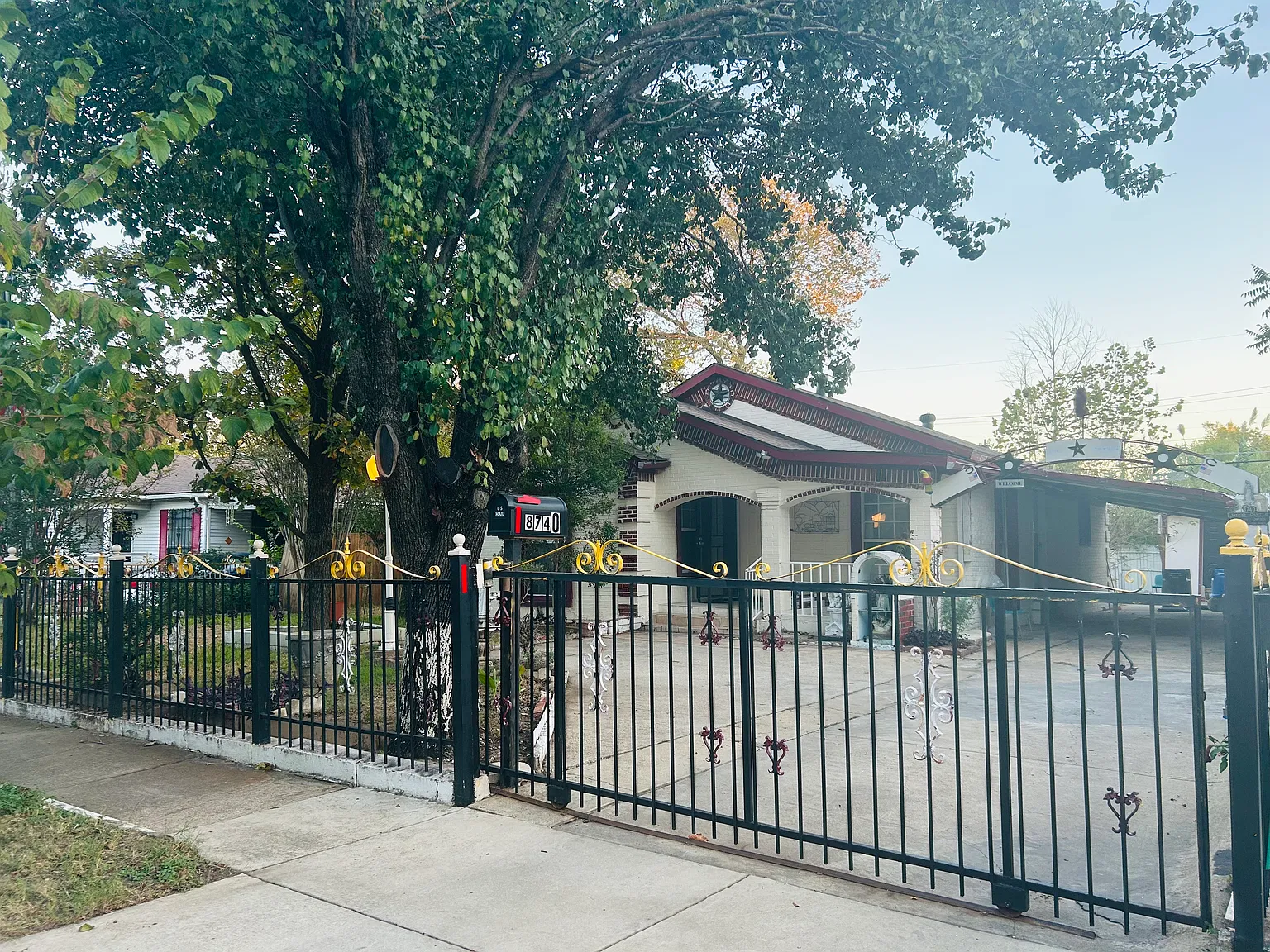 3 bed, 1184 sqft, $1,850 — Photo 2