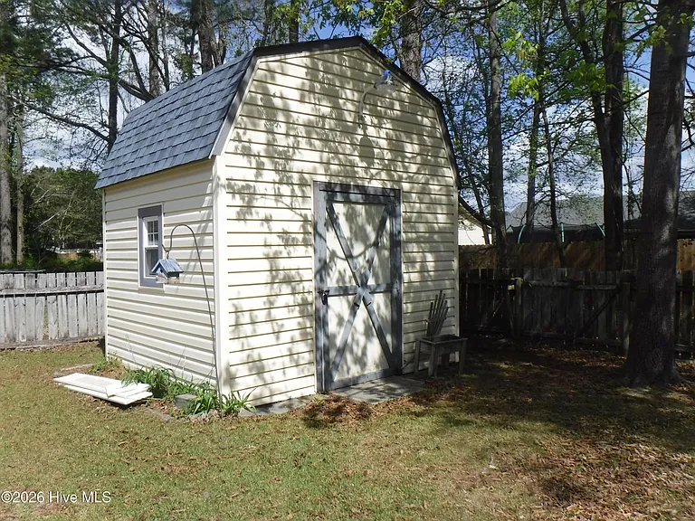 624 Shadowridge Rd — Photo 16