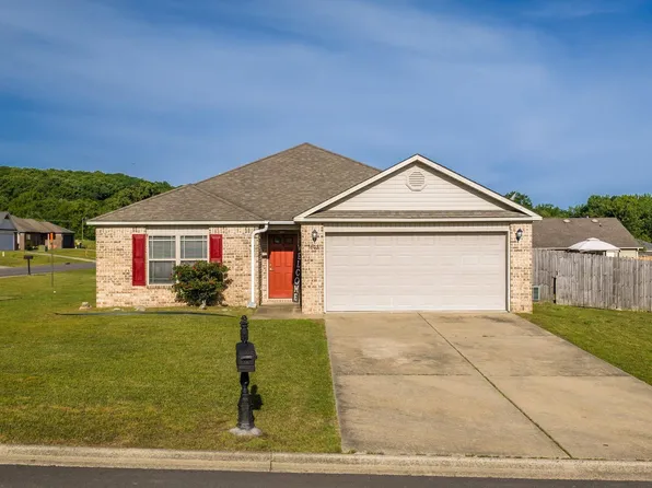 3605 Firefly Cir, Conway, AR 72032