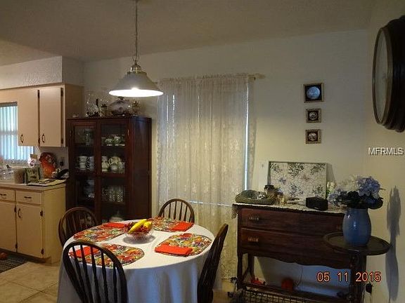 5th image of 872 Austin Cir