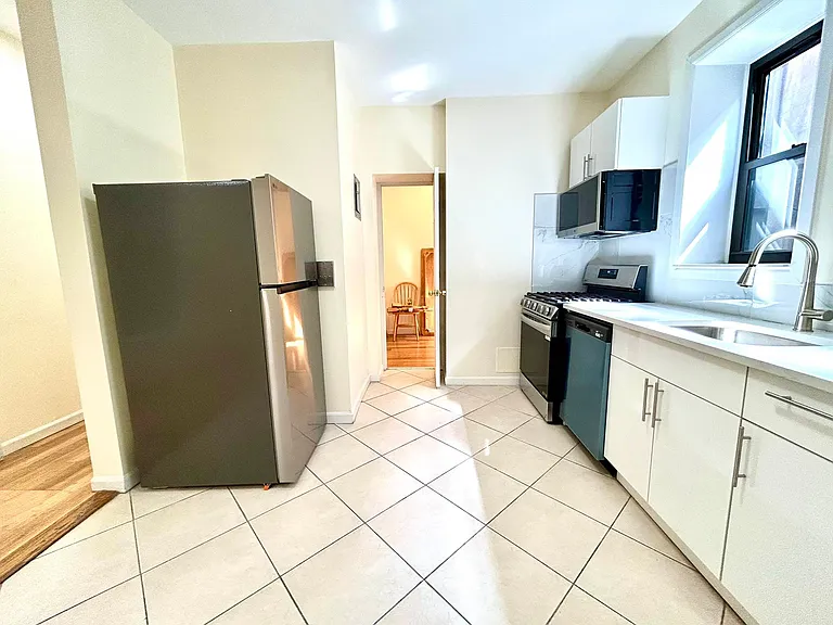 170 W 123rd St #E3 — Photo 8