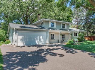 2731 Crown Hill Ct, White Bear Lake, MN 55110