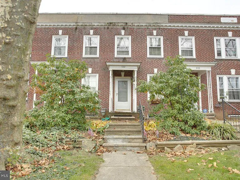 420 Sunset Rd — Photo 1