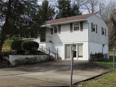 3190 Howells Mill Rd, Ona, WV, 25545