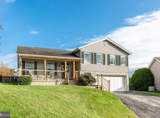 313 Inverness Close, Westminster, MD 21158