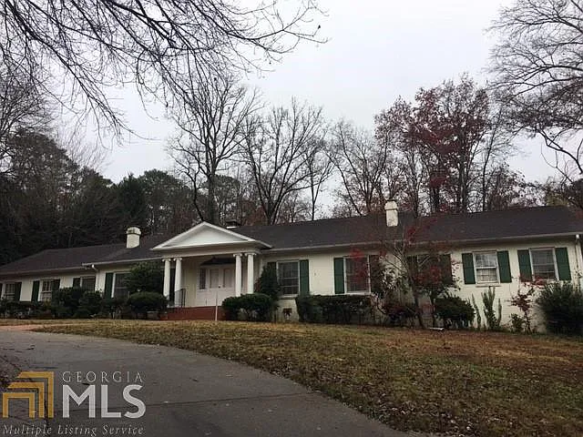 406 Pineland Rd NW photo 1