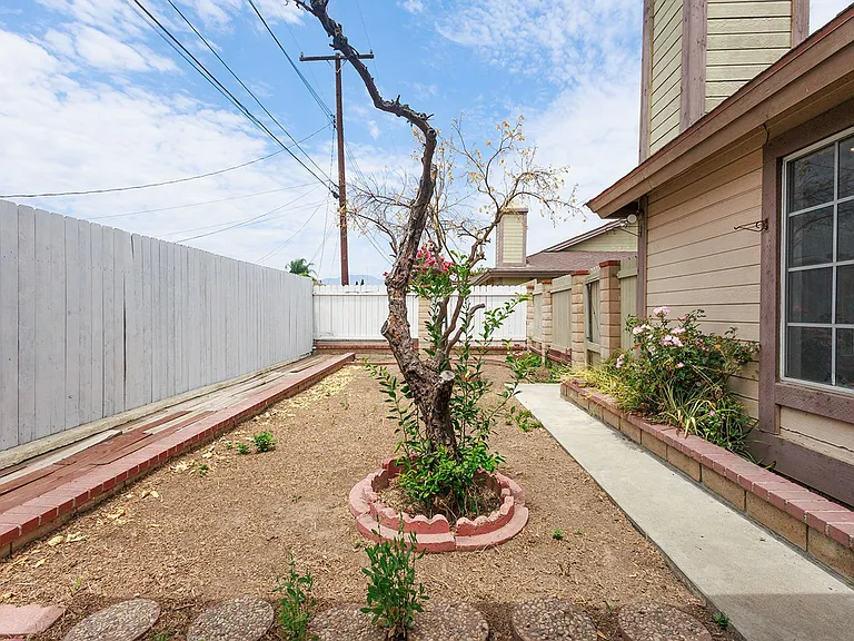 15809 Francisquito Ave #4 — Photo 46