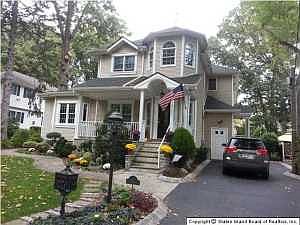 1st image of 225 Oak Ave