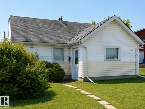 5309 51st Ave, Cold Lake, AB T9M 0H2