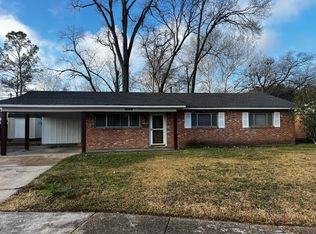 2124 Custers Dr, Alexandria, LA 71301