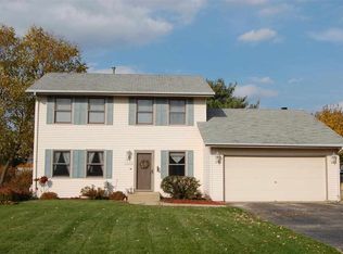 4750 Arvada Dr, Loves Park, IL 61111