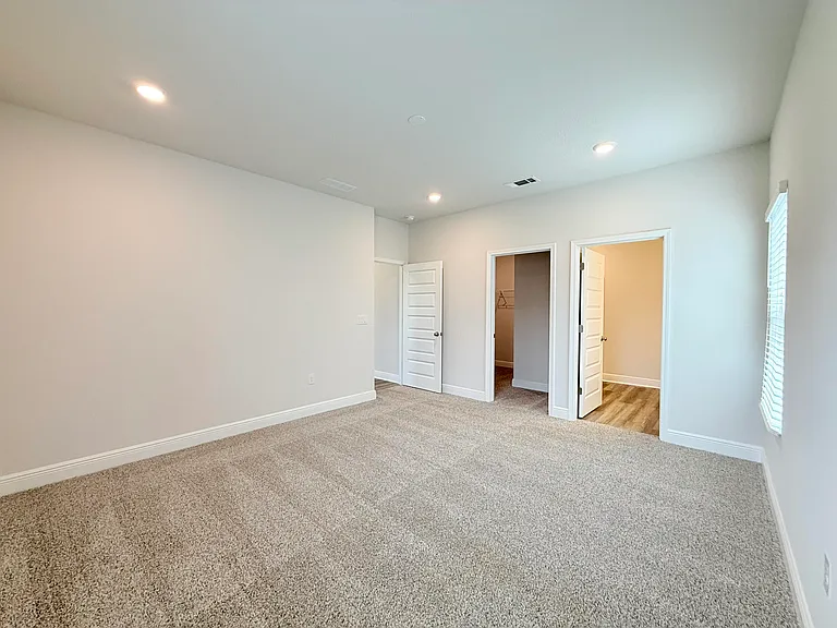 8090 Fox Hunt Dr — Photo 19