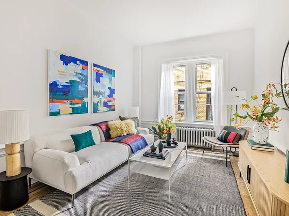 77 Eastern Pkwy APT 1F, Brooklyn, NY 11238