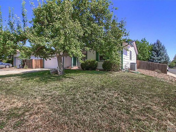 2nd image of 12950 Hazel Dr