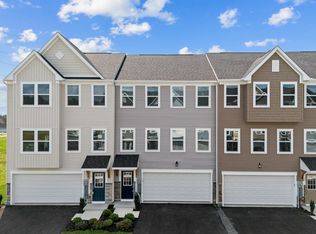 21 Lyriq Ct, Inwood, WV 25428
