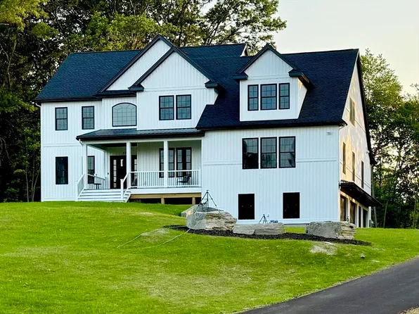 22 Adams Rd, Shrewsbury, MA 01545