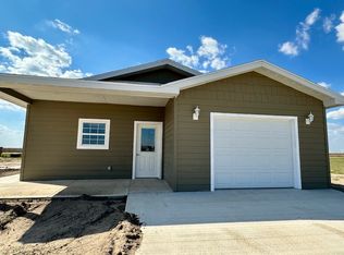 1605 N 1st St, Cimarron, KS 67835