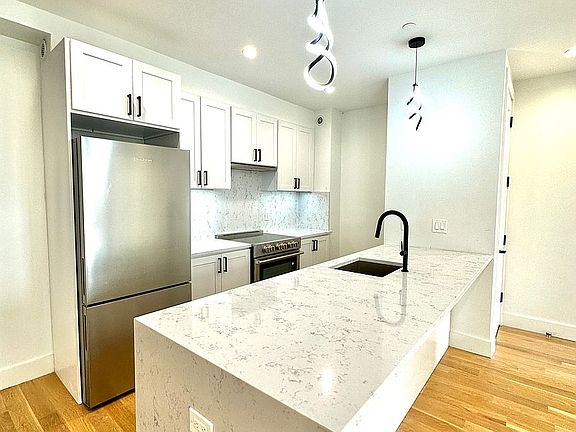 3rd image of 2266 Atlantic Ave #2A