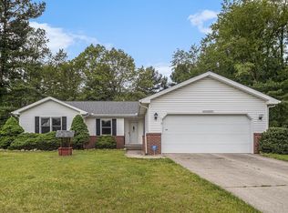 51437 Hollyhock Rd, South Bend, IN 46637