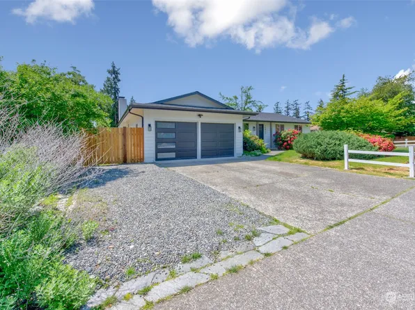 15823 119th Avenue NE, Bothell, WA 98011