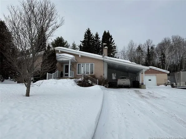 2137 Centrale St, Haut Madawaska, NB E3V 4V6