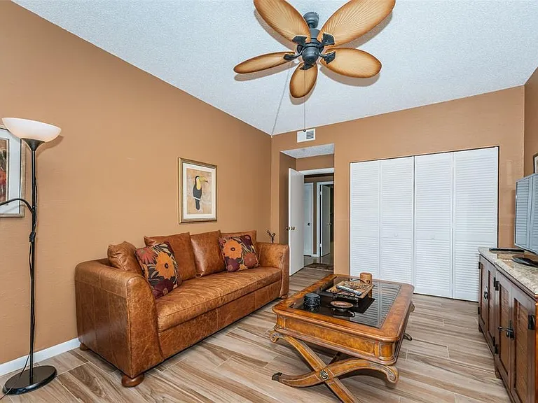 6 Belleview Blvd #306 — Photo 24