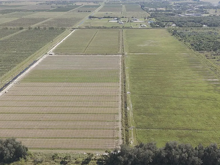 595 N Header Canal Rd — Photo 11