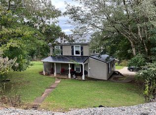 67 Capel Ln, Norwood, VA 24581