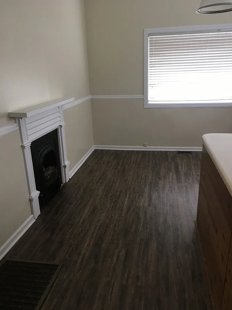 One bed/ one bath house — Photo 3