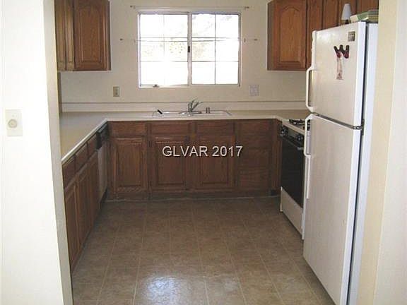 4th image of 1375 E Hacienda Ave APT 201
