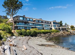 1211 Beach Dr #103, Oak Bay, BC V8S2N4