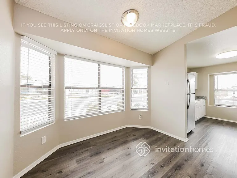 8702 W Indianola Ave — Photo 4