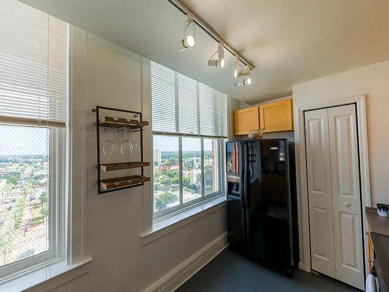 11 East Model Kitchen