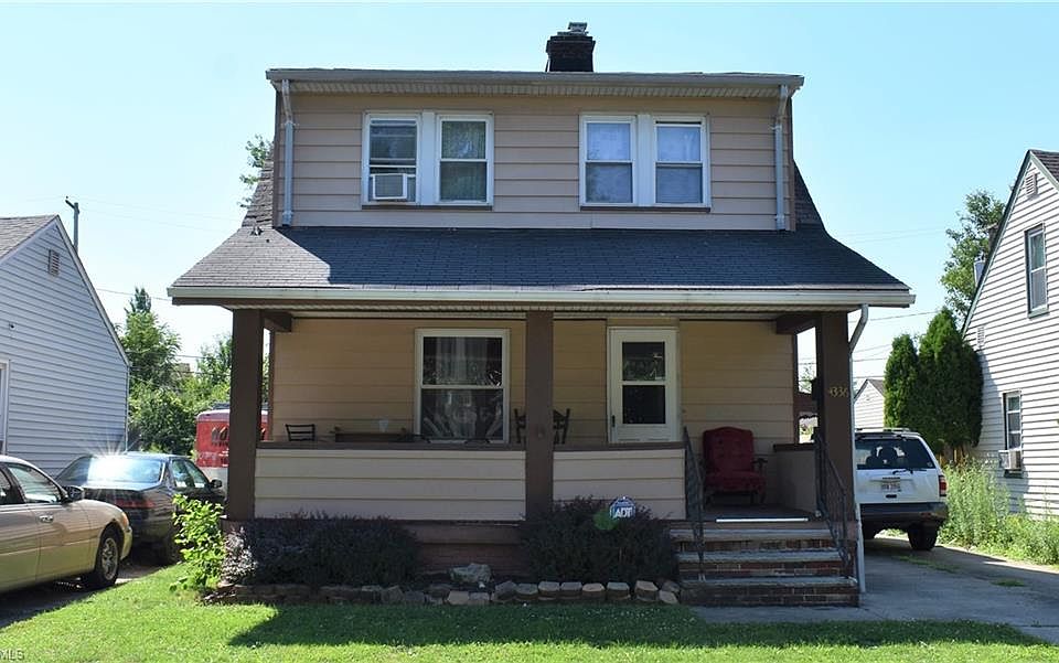 1st image of 4336 W 132nd St