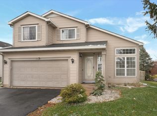 2091 Litchfield Ln, Lake In The Hills, IL 60156