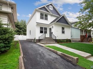 240 Feronia Way, Rutherford, NJ 07070