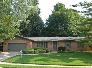 1430 Clayton Dr, South Bend, IN 46614