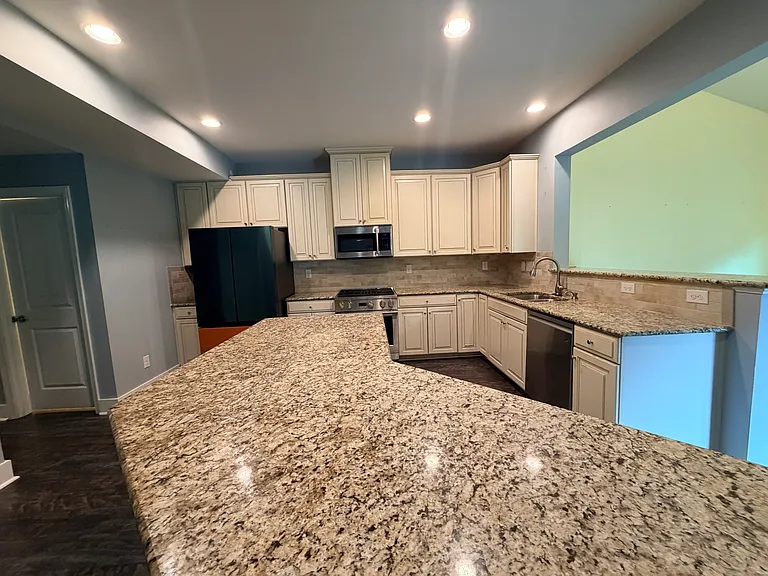5816 Selkirkshire Rd — Photo 13
